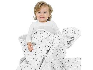 Woolino merino wool Toddler Blanket in stars print.