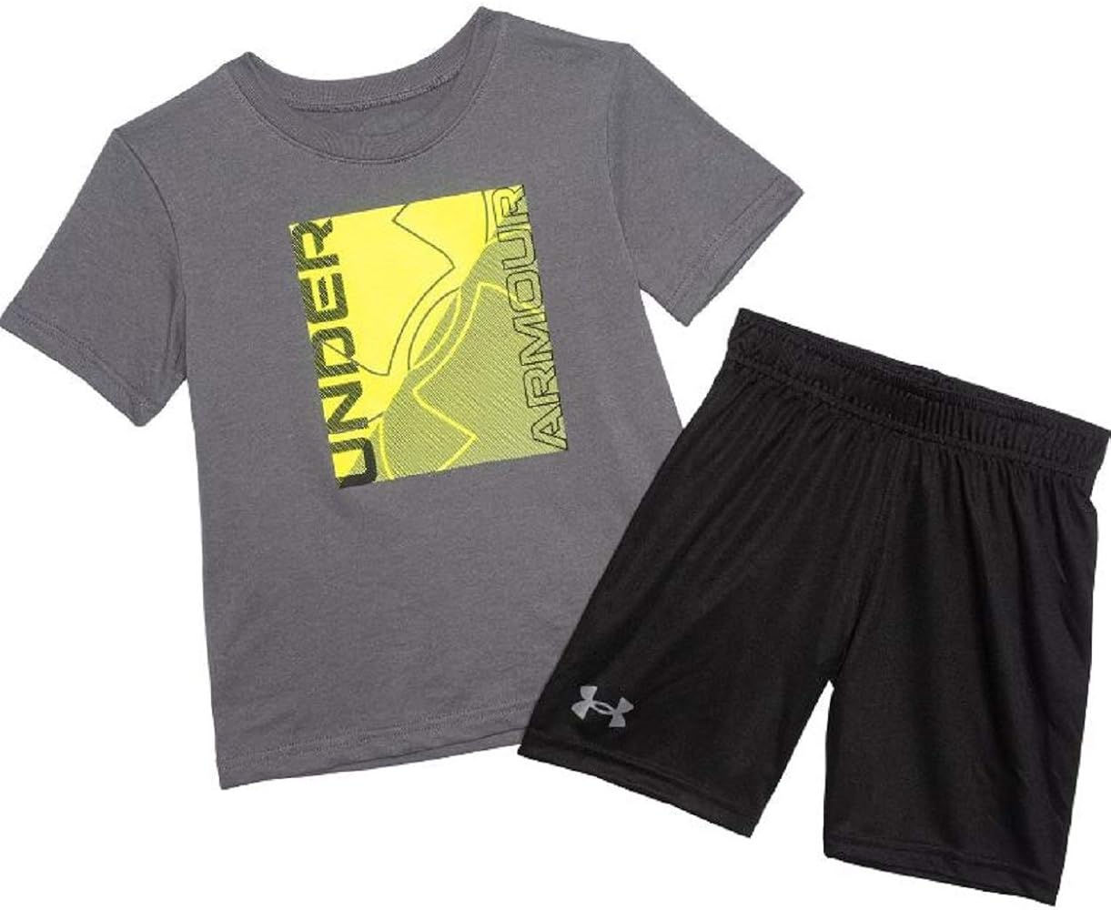 Under Armour Boy's Dust Off Log Shirt and Shorts Set