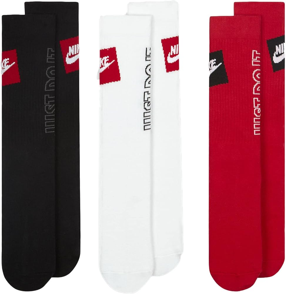 Nike Boy`s Everyday Essential Crew Socks 3 Pack