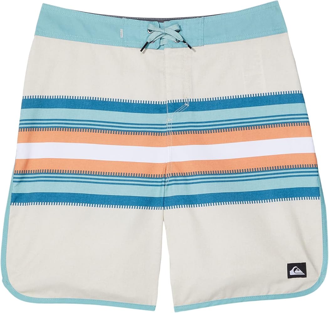 Quiksilver Boy's Everyday Scallop 17" Boardshorts (Big Kids) Birch 24 (8 Big Kid)