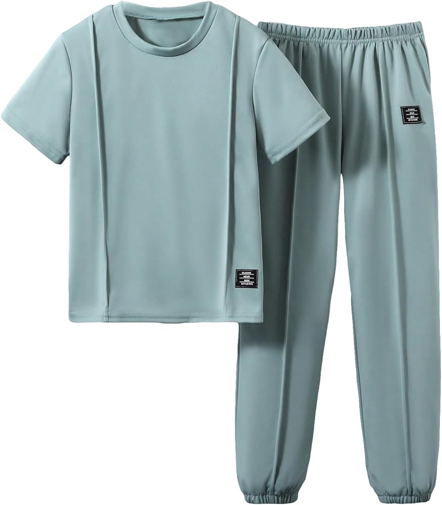 Verdusa Boy's 2 Piece Outfit Short Sleeve Tee Top and Long Sweatpants Set