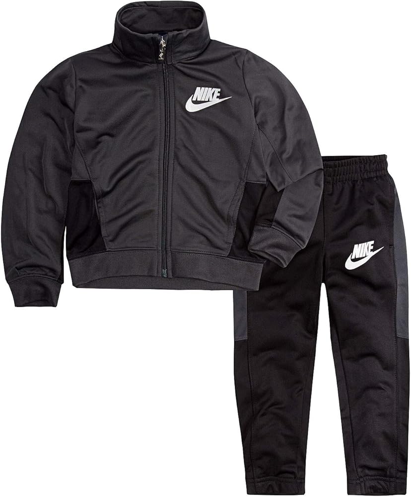 Nike Boy`s Future Tricot Set (Anthracite(86C389-693)/Black, 5)